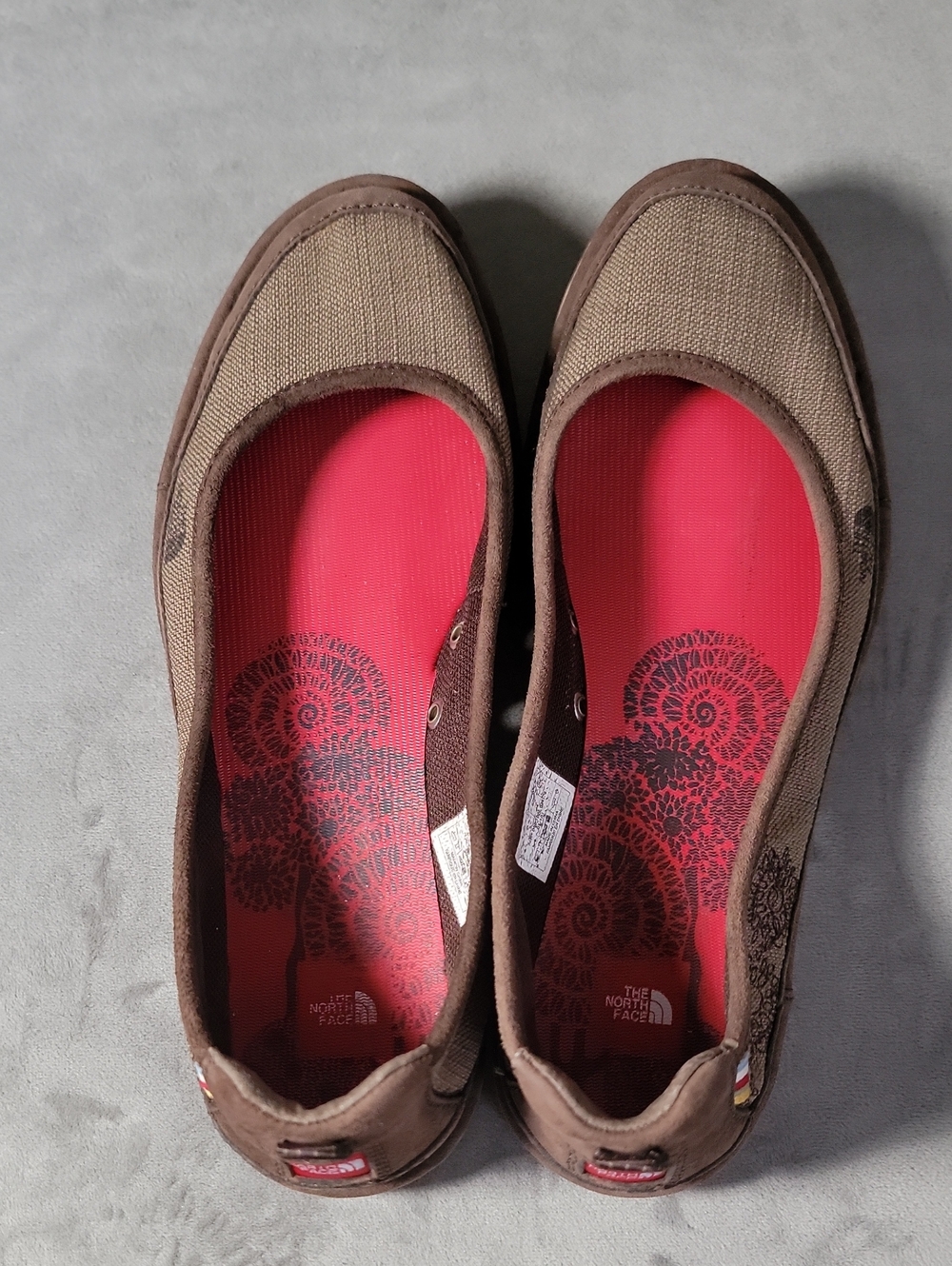 The North Face Women's 6.5 Canvas Suede Flats Casual Slip On Tan